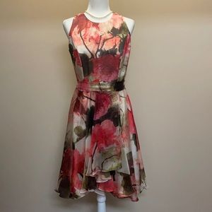Beautiful print dress. Excellent condition!!